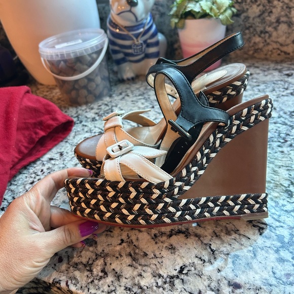 EUC Christian Louboutin wedges, size 36 (US size 6), white and black leather - Picture 10 of 10